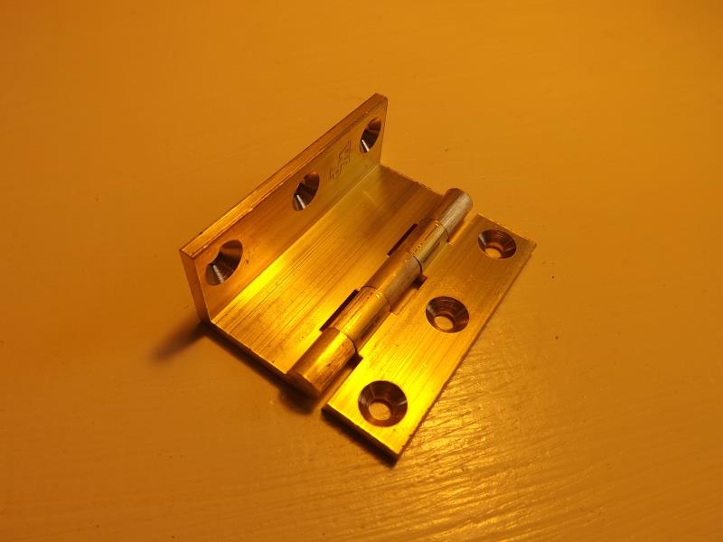 Single Cranked 2 Inch Hinge with Brass Pin
